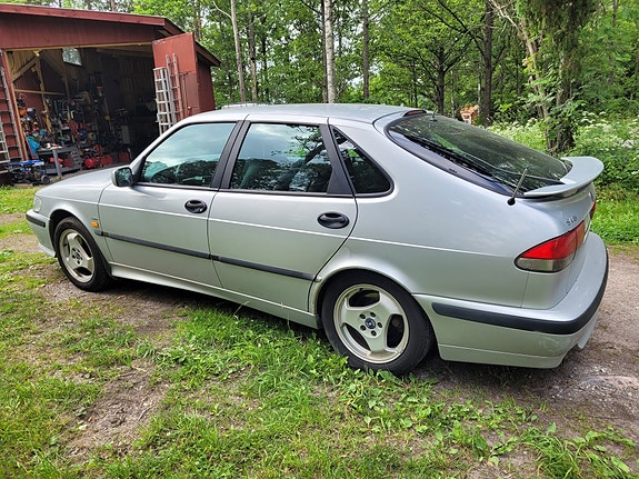 Saab 9-3 3 of 4