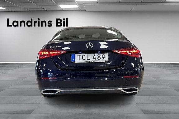 Mercedes-Benz C300 e 5 of 5