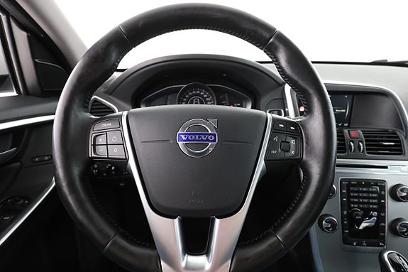 Volvo XC60 19 of 30