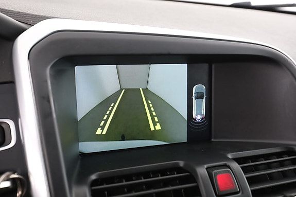 Volvo XC60 23 of 30