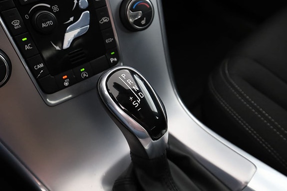Volvo XC60 27 of 30