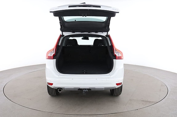 Volvo XC60 17 of 30