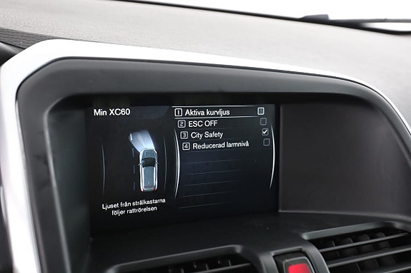 Volvo XC60 22 of 30
