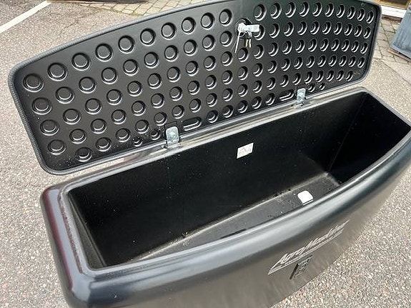 Frontvikt 1250kg Förvaringslåda 160L 3 of 3