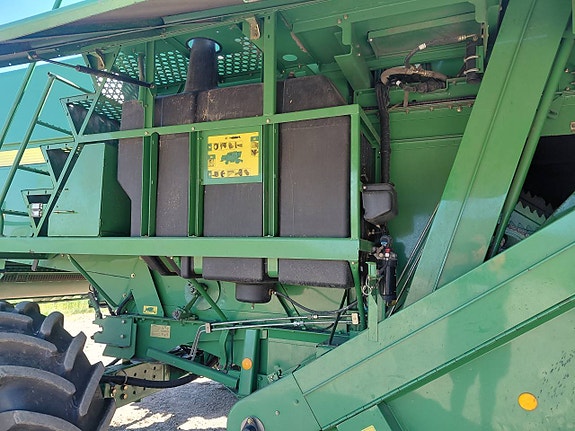 John Deere 1550 WTS 4 WD 8 of 12