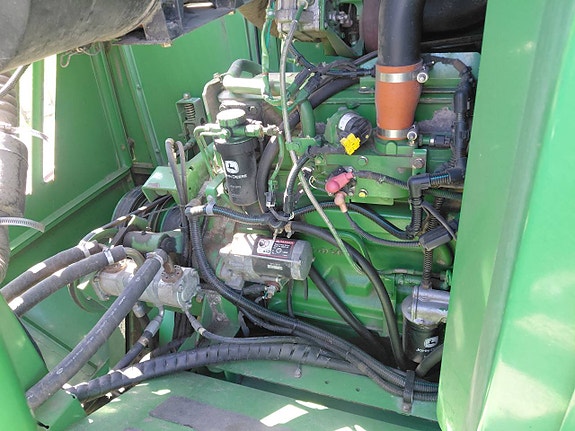 John Deere 1550 WTS 4 WD 9 of 12
