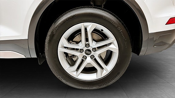 Audi Q5 6 of 15