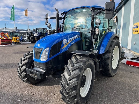 New Holland T5.115 DC 2 of 15