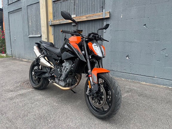 KTM 890 Duke "Techpack" 2 of 8