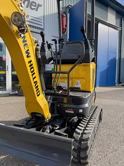 New Holland E 14 D 2 of 5