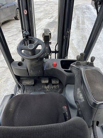 Linde E20PH-02 3 of 5