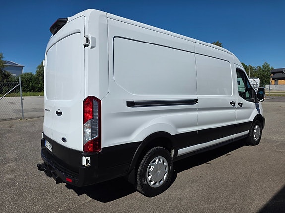 Ford Transit 4 of 5