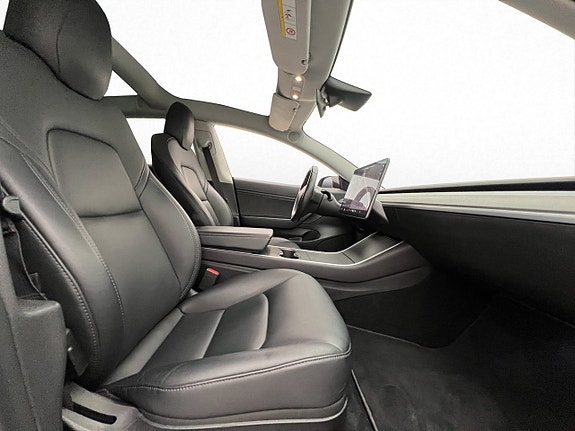 Tesla Model 3 10 of 30