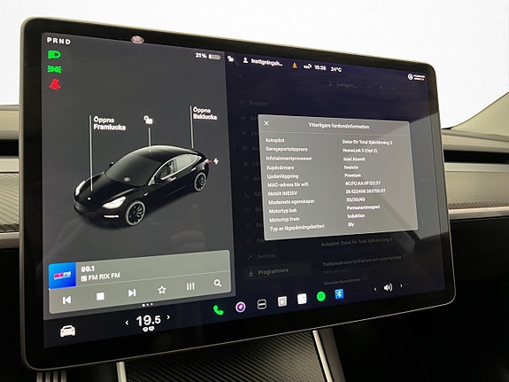 Tesla Model 3 23 of 30