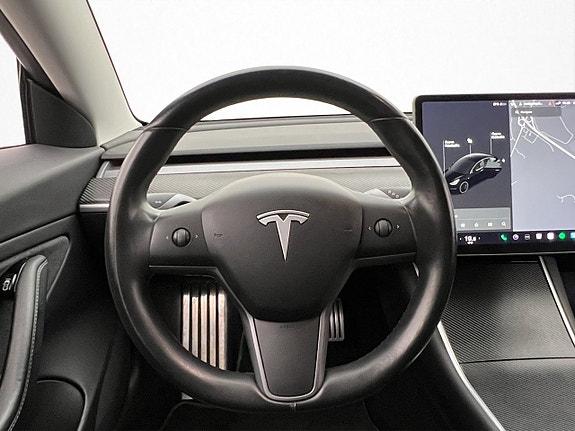 Tesla Model 3 11 of 30