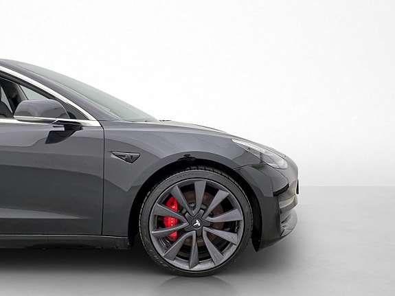 Tesla Model 3 30 of 30