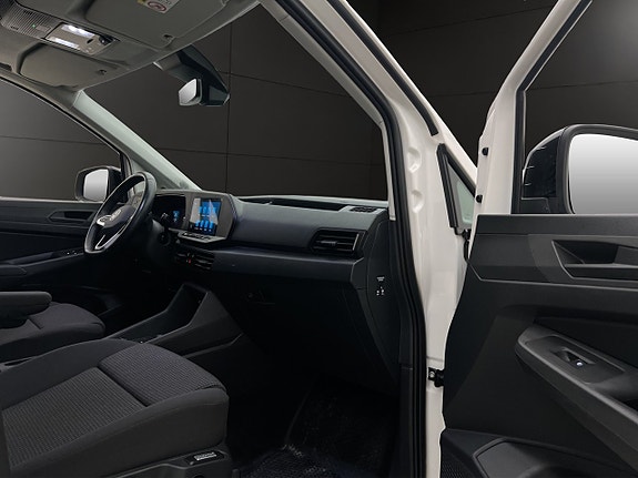 Volkswagen Caddy Maxi 27 of 30