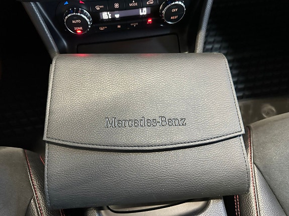 Mercedes-Benz CLA250 17 of 18