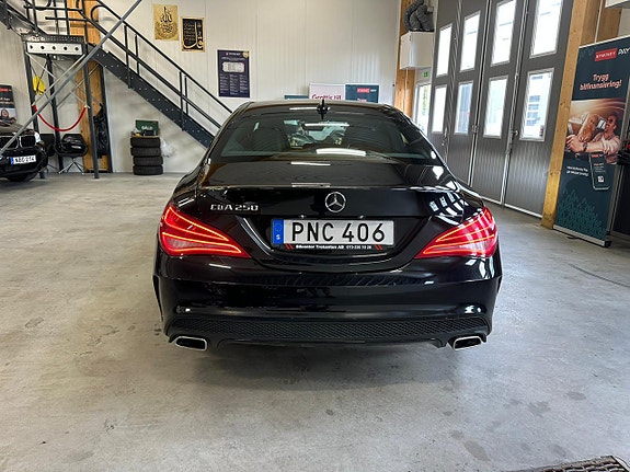 Mercedes-Benz CLA250 6 of 18