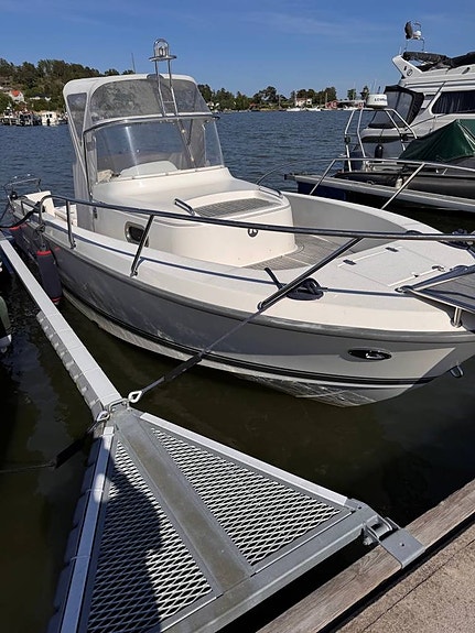 NIMBUS 230 Nova R -2008 -Diesel-bogpropeller-ankarspel 5 of 12