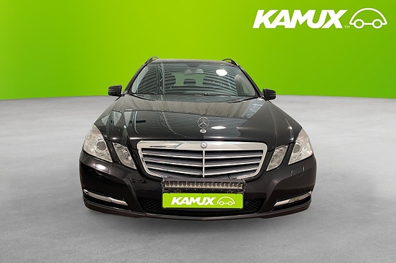 Mercedes-Benz E200 6 of 17