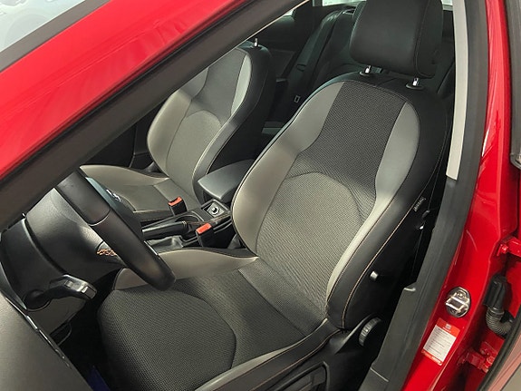 Seat Leon 7 of 23