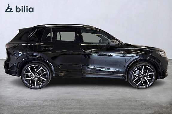 Volkswagen Tiguan 4 of 5
