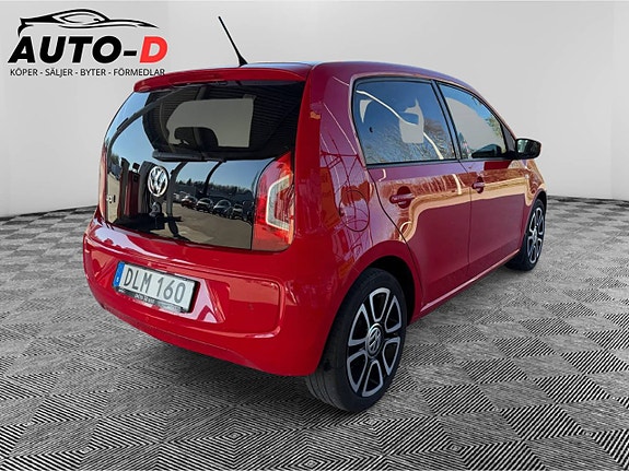 Volkswagen UP! 5 of 5