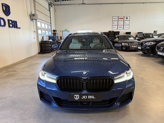 BMW 520d 4 of 5