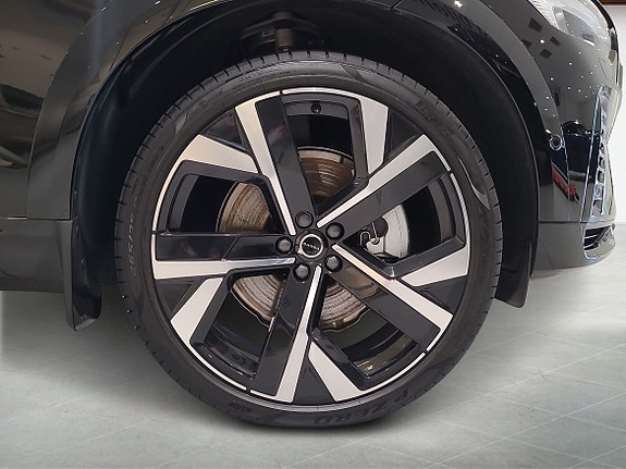 Volvo XC60 9 of 22