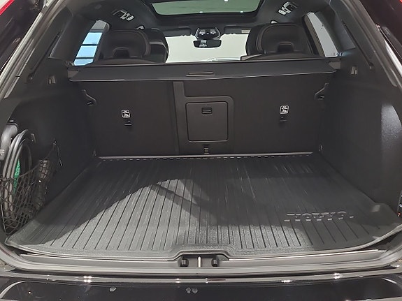 Volvo XC60 13 of 22