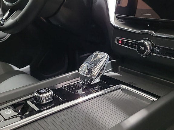 Volvo XC60 19 of 22