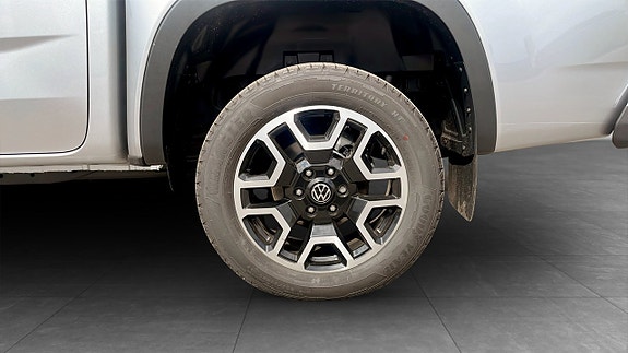 Volkswagen Amarok 6 of 15