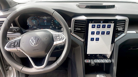 Volkswagen Amarok 10 of 15