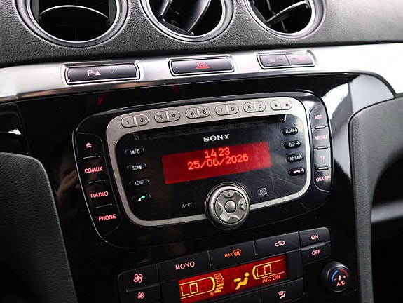 Ford S-MAX 25 of 27