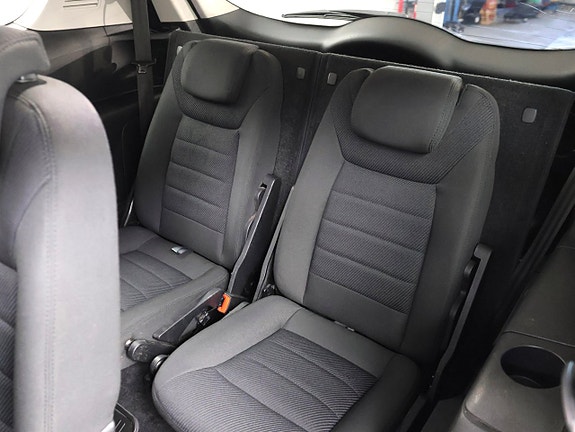 Ford S-MAX 22 of 27