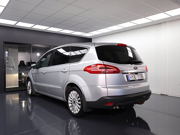 Ford S-MAX 9 of 27