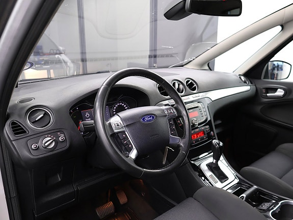 Ford S-MAX 12 of 27