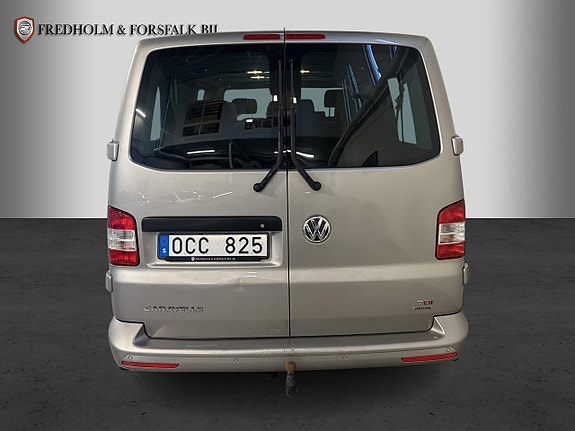 Volkswagen Caravelle 4 of 5