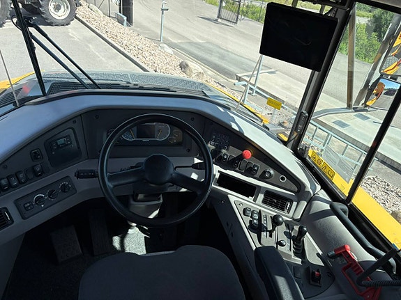 Volvo A30G 9 of 10