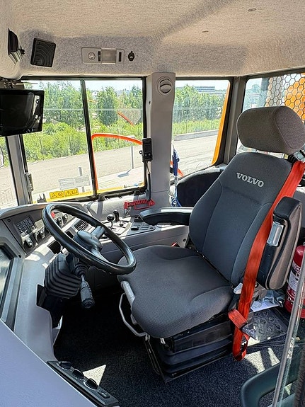 Volvo A30G 8 of 10