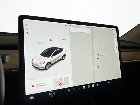 Tesla Model Y 22 of 30