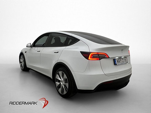 Tesla Model Y 6 of 30