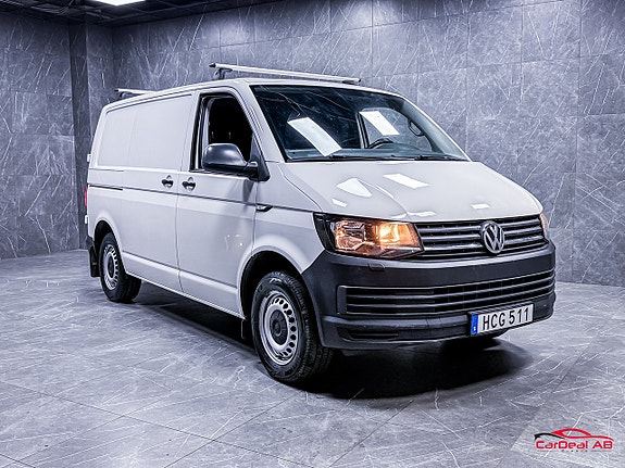 Volkswagen Transporter 9 of 23
