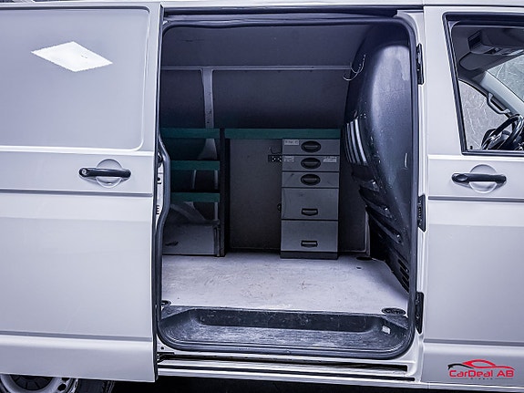 Volkswagen Transporter 15 of 23