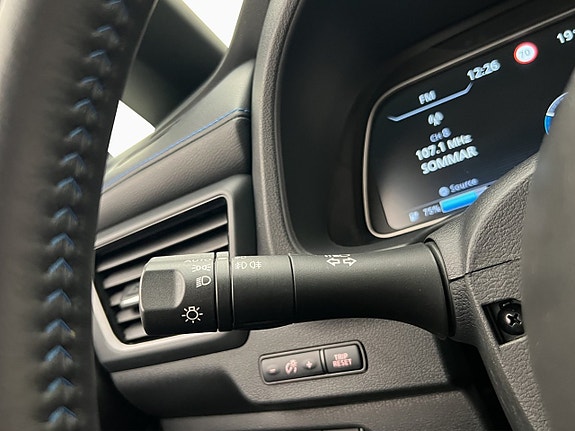 Nissan Leaf 12 of 30
