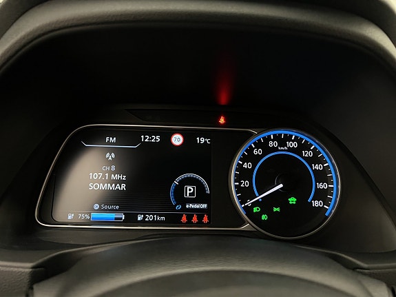 Nissan Leaf 14 of 30