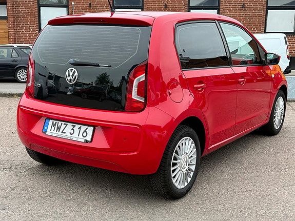 Volkswagen UP! 5 of 5
