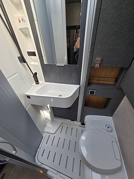 Hymer ML-T 570 Crossover Facelift 9 of 16
