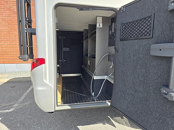 Hymer ML-T 570 Crossover Facelift 11 of 16